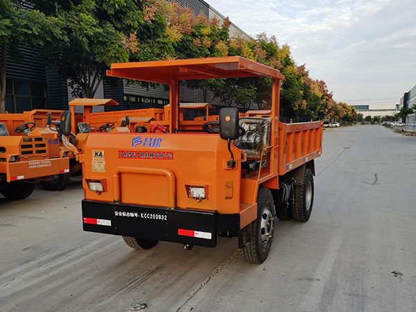 礦用運輸車廠家介紹礦用運輸車輪胎保養方法